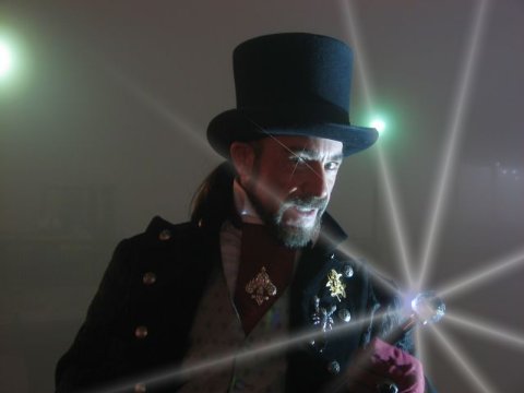 Фото - Эдвард А Кокс: 480x360 / 17 Кб