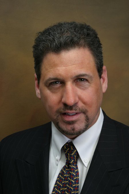 Фото - Томас МакМэхон: 450x675 / 41 Кб