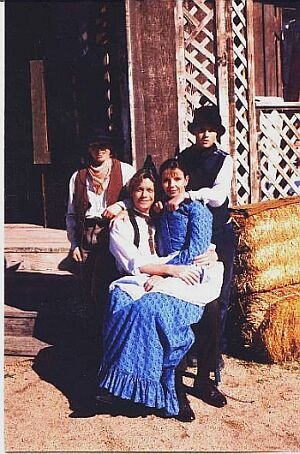 Фото - Кристофер Эткинс: 300x454 / 51 Кб