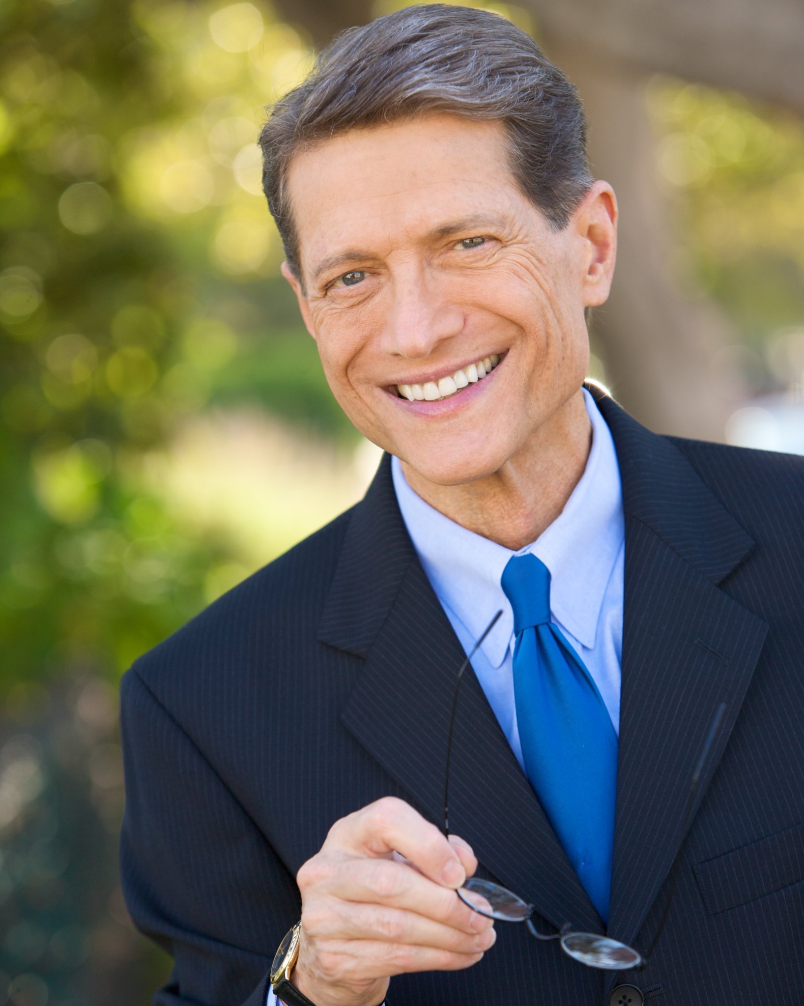 Фото - Эндрю Амадор: 1636x2048 / 315 Кб