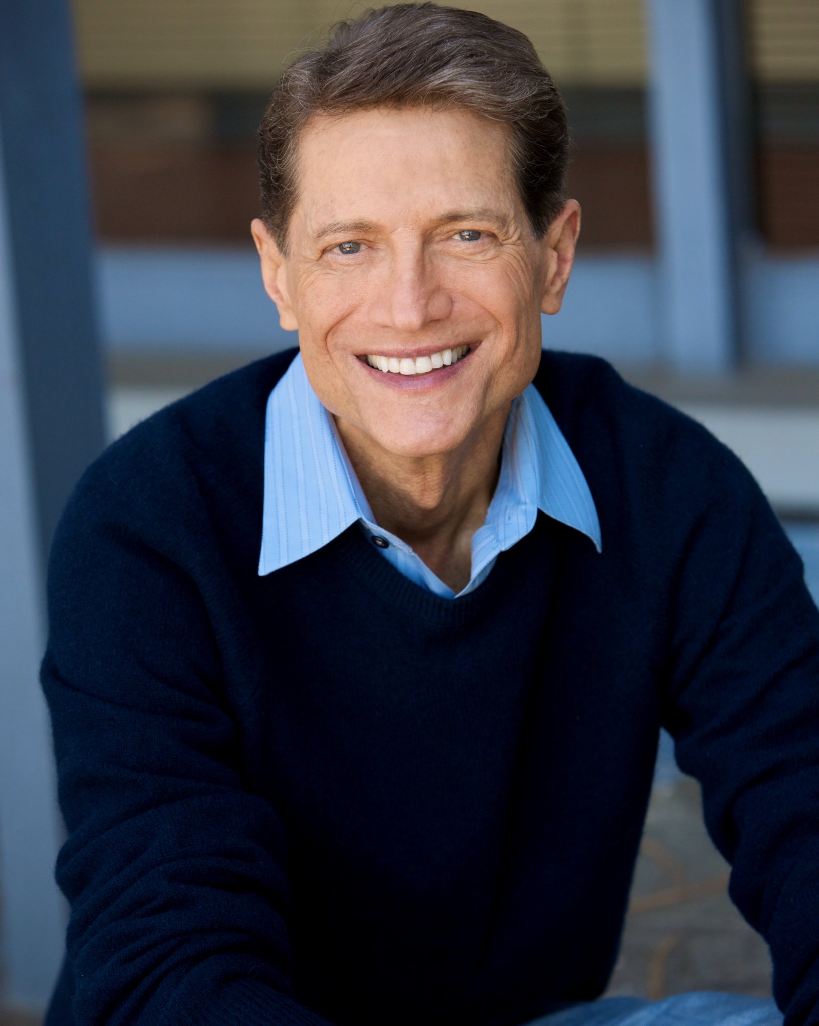 Фото - Эндрю Амадор: 1635x2048 / 276 Кб