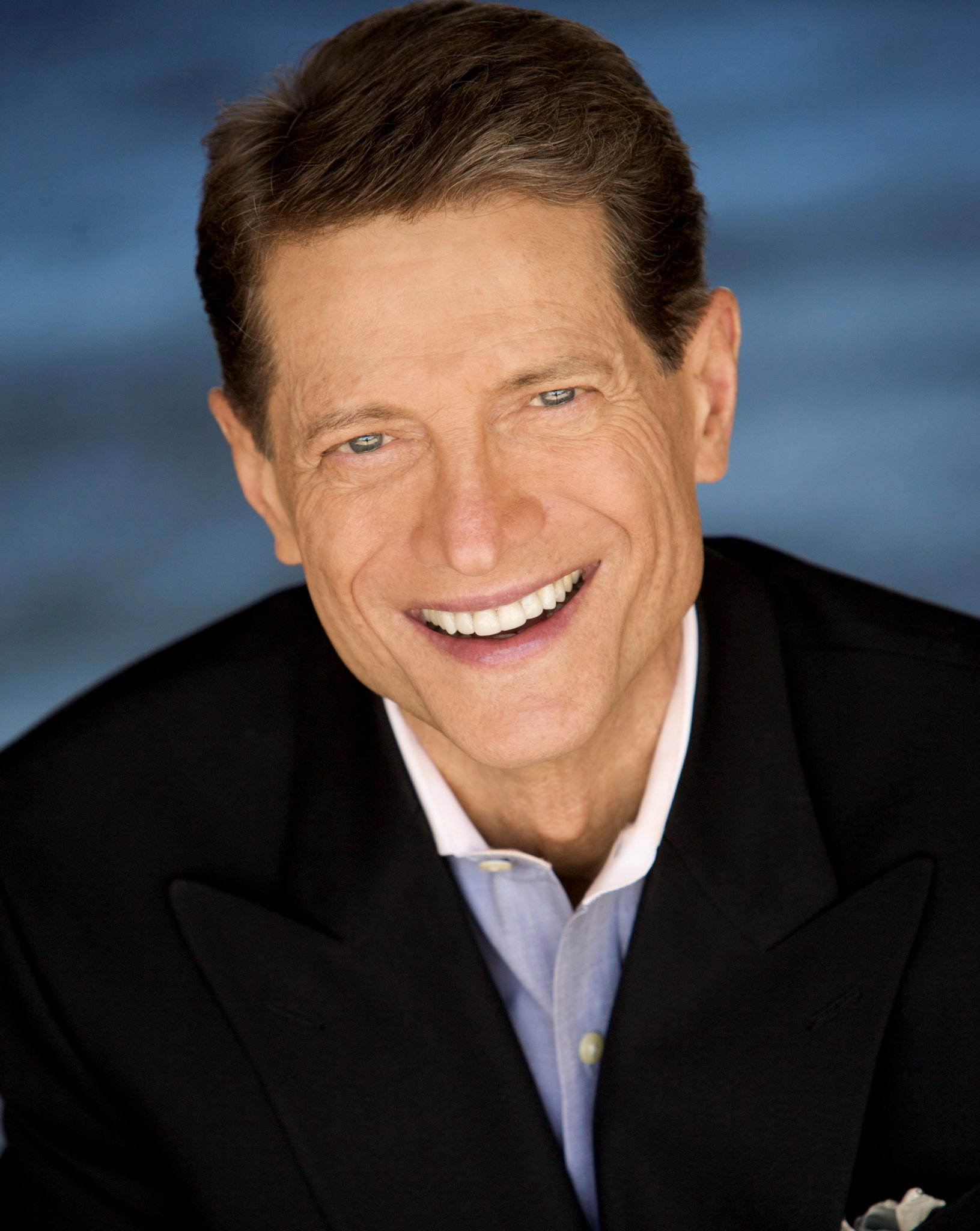 Фото - Эндрю Амадор: 1631x2048 / 316 Кб