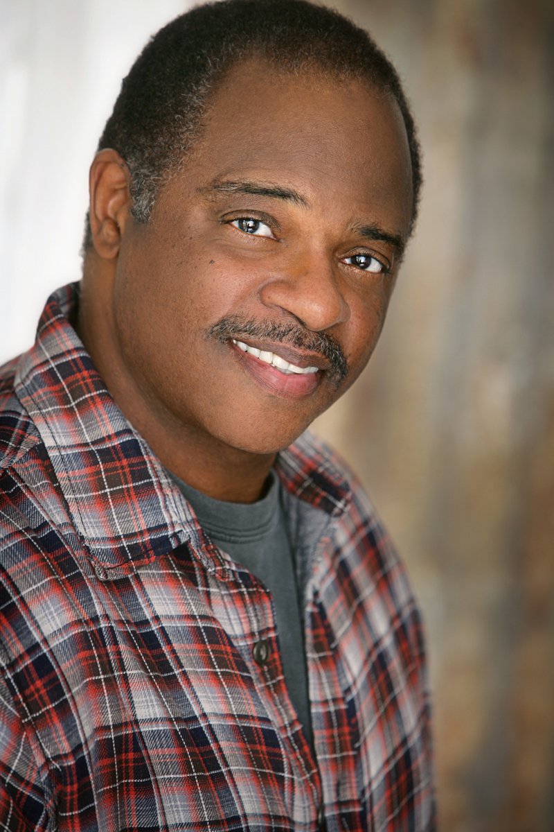 Фото - Джесси Д. Гойнс: 800x1200 / 166 Кб