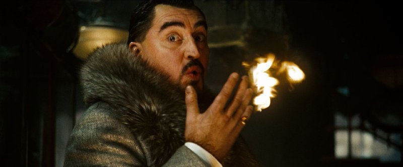 Фото - Альфред Молина: 800x333 / 34 Кб