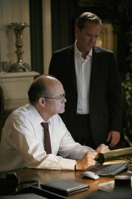 Фото - Кертвуд Смит: 435x653 / 52 Кб