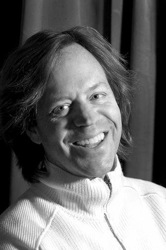 Фото - Роберт Хьюстон: 335x504 / 31 Кб