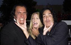 Фото - Пол Стэнли: 252x159 / 10 Кб