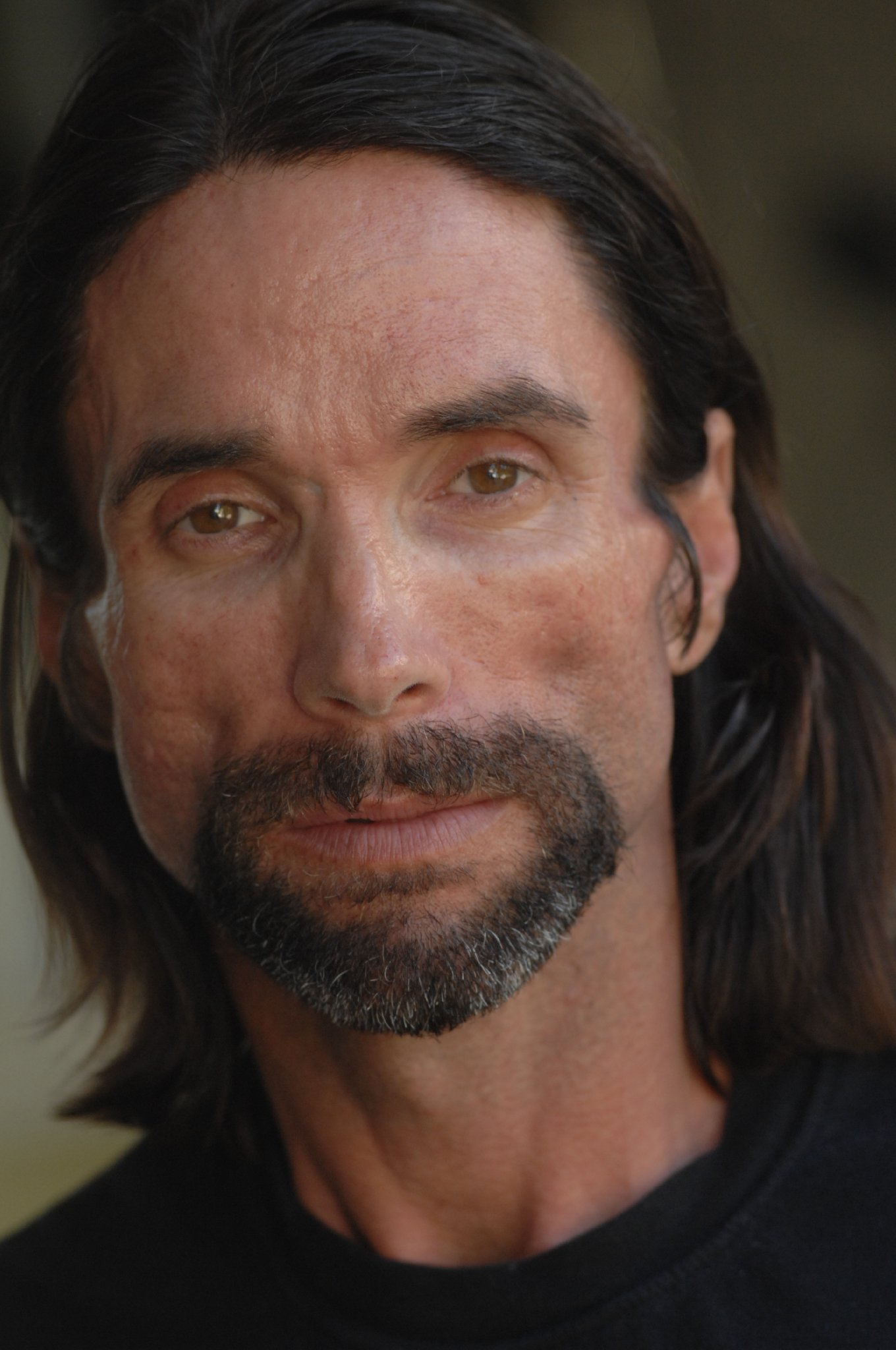 Фото - Джаспер Коул: 1360x2048 / 250 Кб