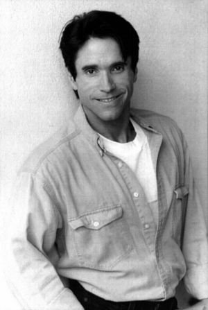 Фото - Джаспер Коул: 300x447 / 22 Кб