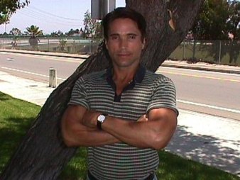 Фото - Джаспер Коул: 338x254 / 24 Кб