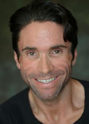 Фото - Джаспер Коул: 300x420 / 17 Кб