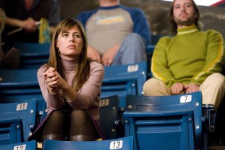 Фото - Мора Тирни: 323x215 / 19 Кб