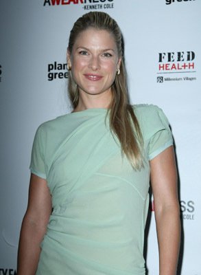 Фото - Эли Лартер: 293x400 / 19 Кб