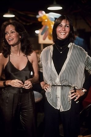 Фото - Жаклин Смит: 297x450 / 29 Кб