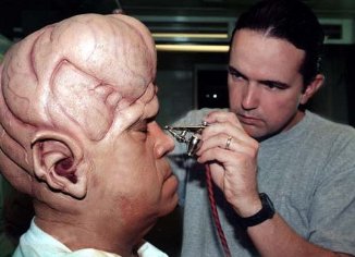 Фото - Джон Шак: 326x236 / 20 Кб