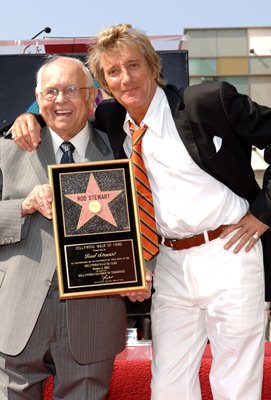 Фото - Род Стюарт: 271x400 / 30 Кб