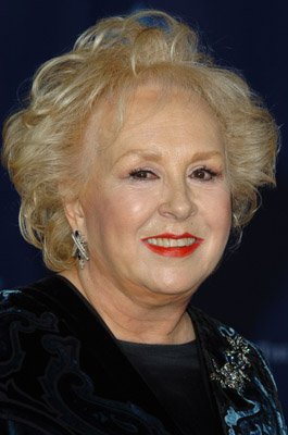 Фото - Дорис Робертс: 265x400 / 22 Кб