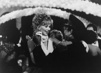 Фото - Шелли Лонг: 325x235 / 14 Кб