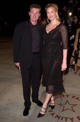 Фото - Джанет Джонс: 262x400 / 20 Кб