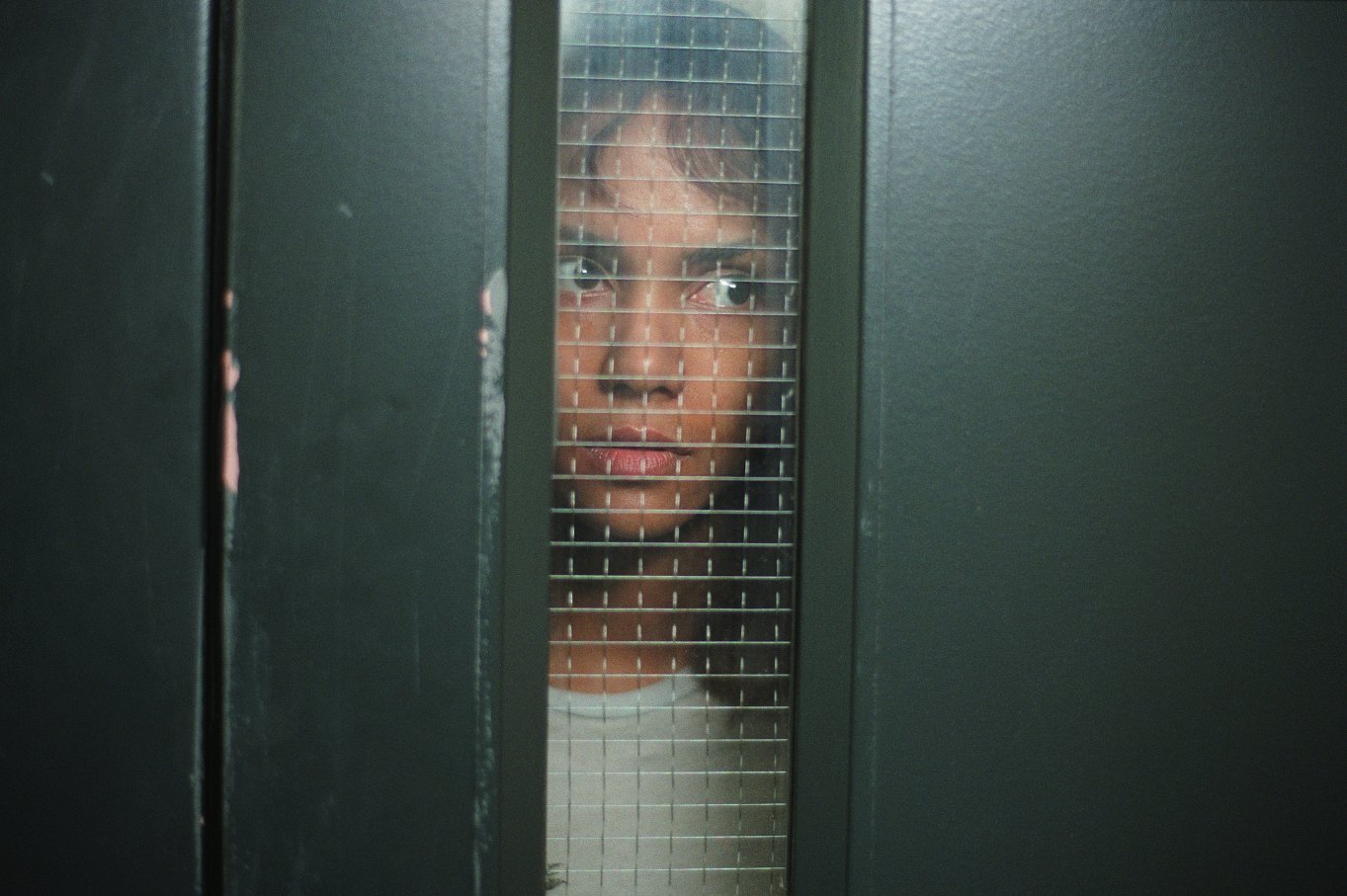 Фото - Холли Берри: 1363x907 / 175 Кб