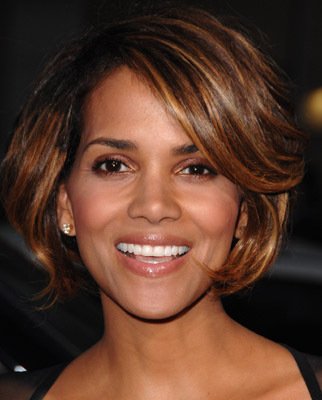 Фото - Холли Берри: 322x400 / 24 Кб