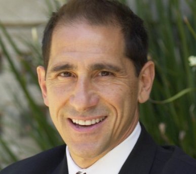 Фото - Пол Карафотес: 387x344 / 20 Кб