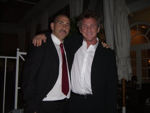 Фото - Пол Карафотес: 480x360 / 22 Кб