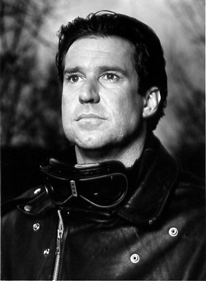 Фото - Д. Дэвид Морин: 300x408 / 23 Кб