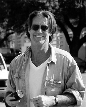 Фото - Д. Дэвид Морин: 300x371 / 27 Кб