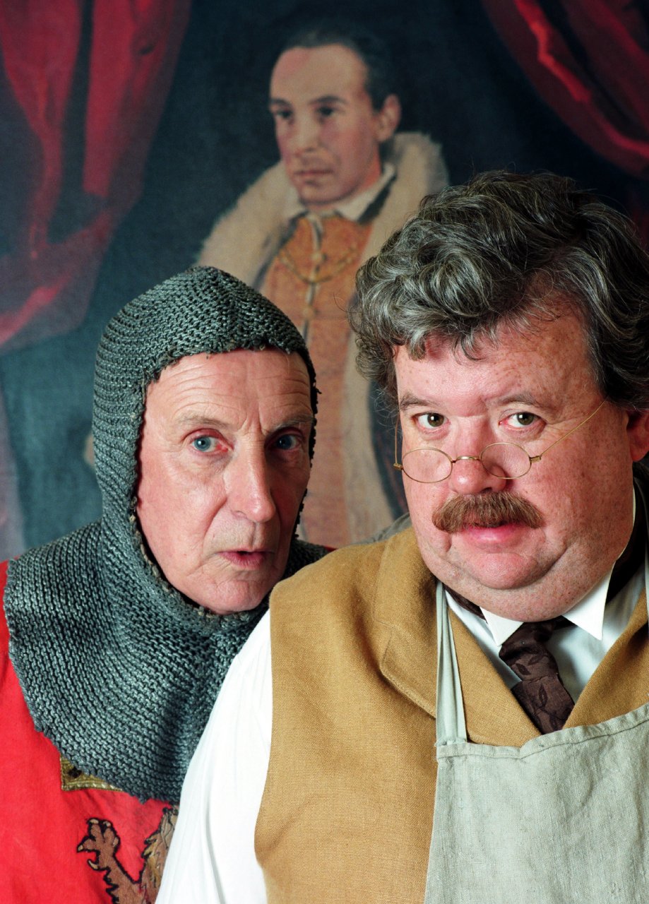 Фото - Иэн МакНис: 919x1280 / 247 Кб