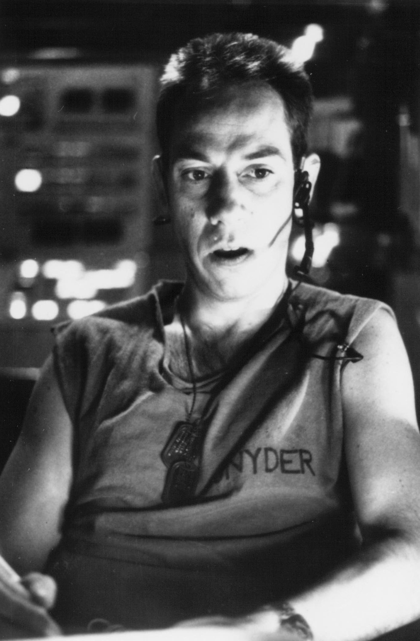 Фото - Мигель Феррер: 1342x2048 / 298 Кб