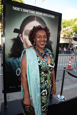 Фото - Си Си Эйч Паундер: 267x400 / 30 Кб