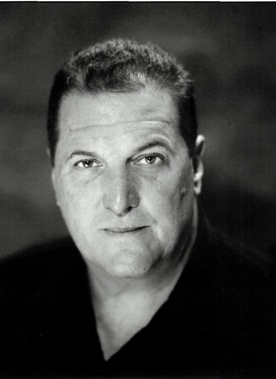 Фото - Майк Старр: 885x1217 / 174 Кб