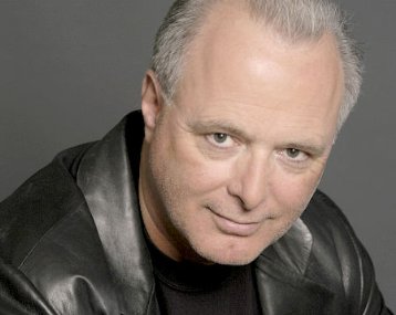 Фото - Редж Таппер: 358x285 / 17 Кб