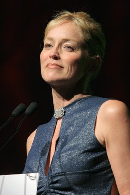 Фото - Шэрон Стоун: 267x400 / 20 Кб