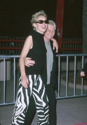 Фото - Шэрон Стоун: 278x400 / 22 Кб