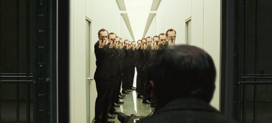 Фото - Хьюго Уивинг: 896x407 / 46 Кб