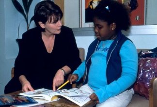 Фото - Бренда Блетин: 324x221 / 19 Кб