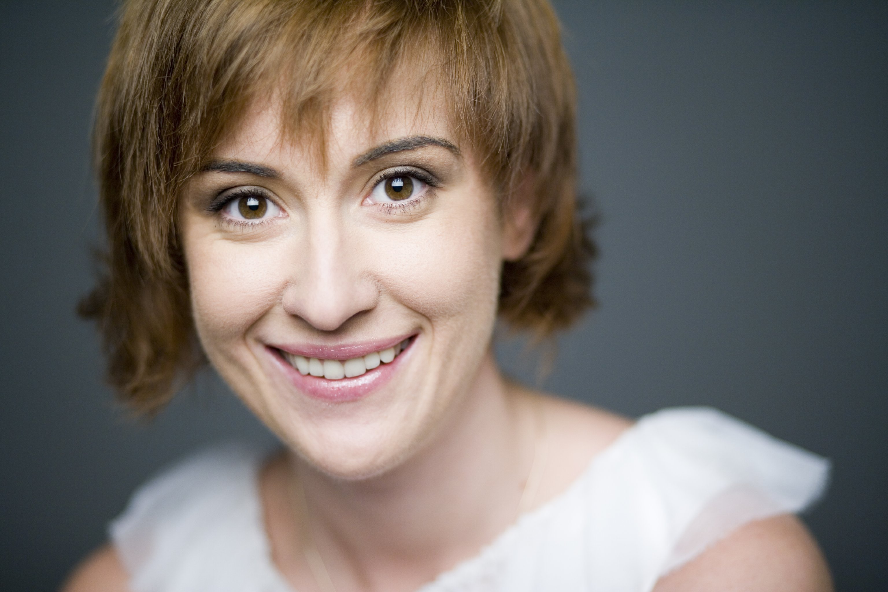 Фото - Меди Маринеску: 3072x2048 / 611 Кб