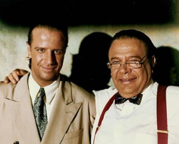 Фото - Кристофер Ламберт: 361x290 / 22 Кб