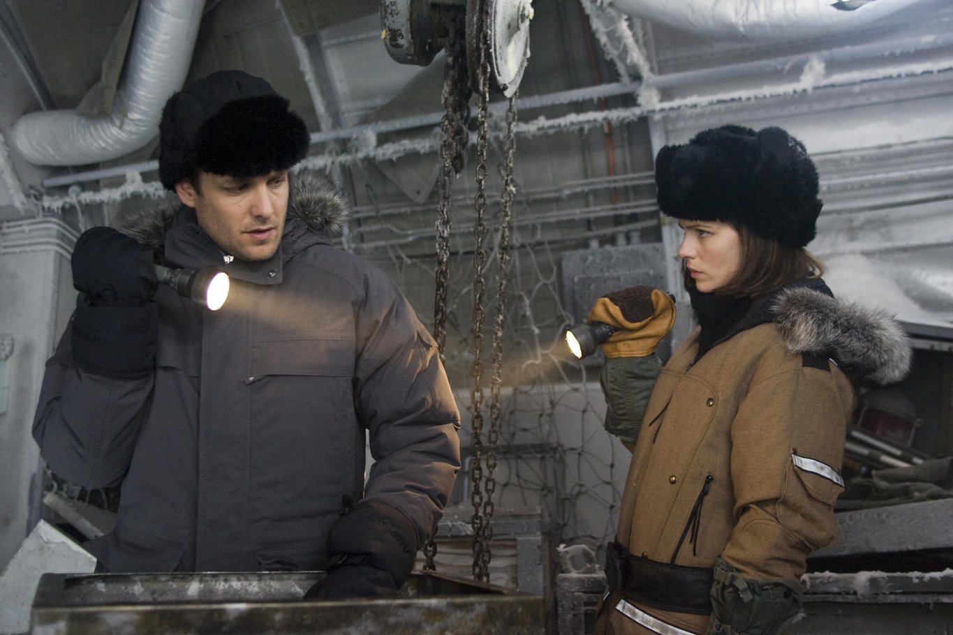 Фото - Гэбриел Махт: 1365x910 / 185 Кб