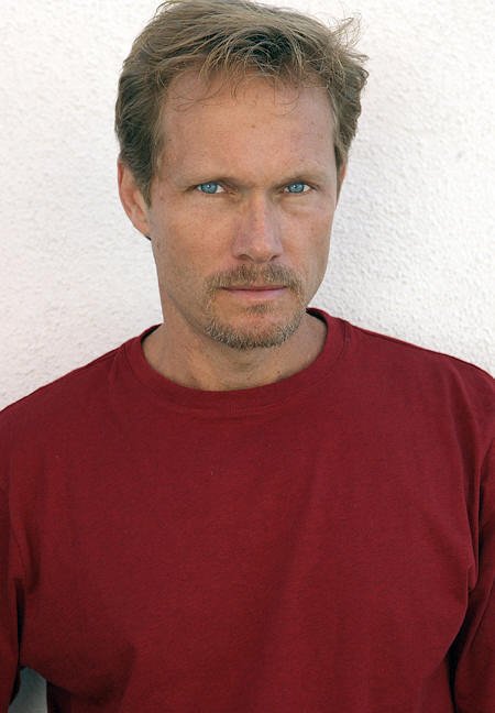 Фото - Том Шэнли: 450x648 / 41 Кб