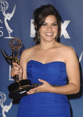 Фото - Америка Феррера: 283x400 / 25 Кб