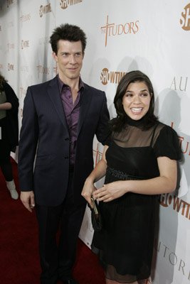 Фото - Америка Феррера: 267x400 / 21 Кб