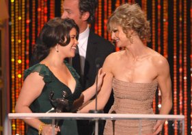 Фото - Америка Феррера: 281x197 / 19 Кб