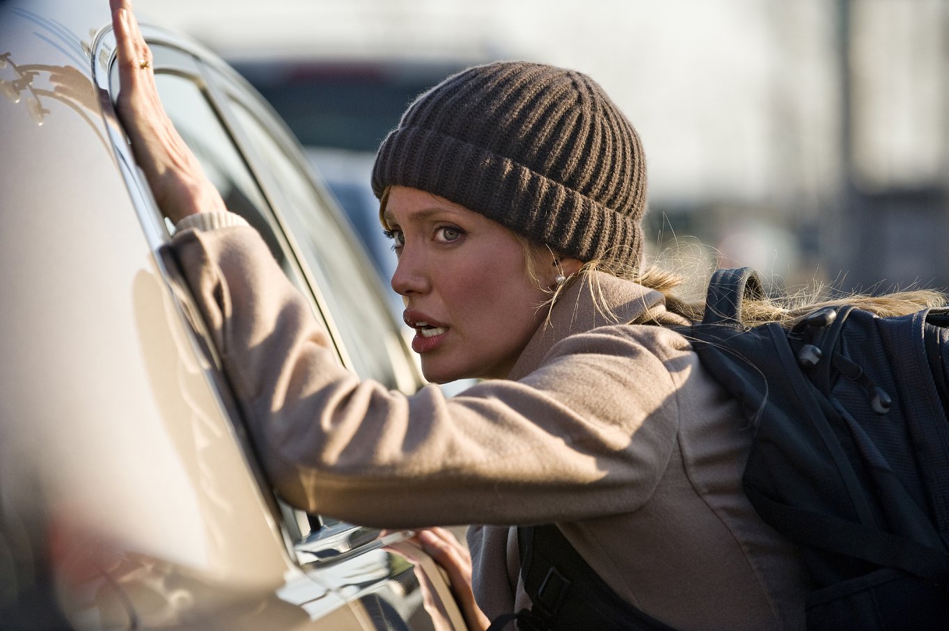 Фото - Анджелина Джоли: 1363x907 / 179 Кб