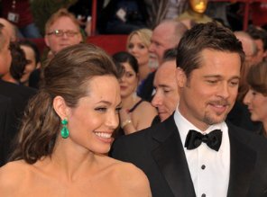 Фото - Анджелина Джоли: 296x219 / 16 Кб