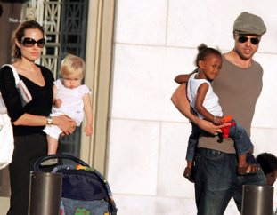 Фото - Анджелина Джоли: 311x242 / 19 Кб