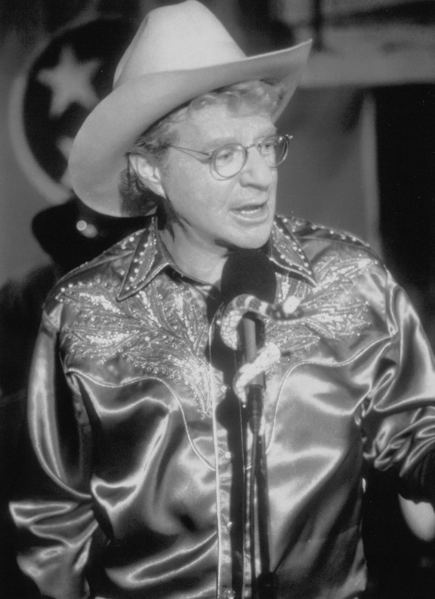 Фото - Джерри Спрингер: 1489x2048 / 432 Кб