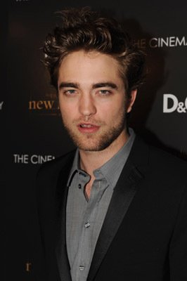 Фото - Роберт Паттинсон: 266x400 / 14 Кб